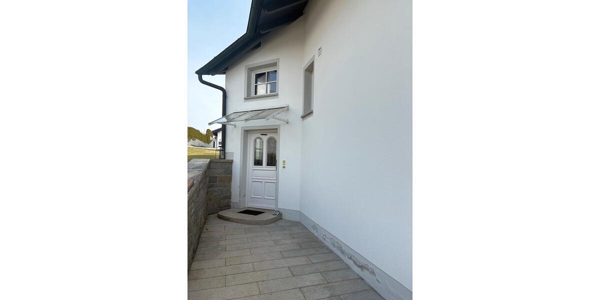 Dachgeschoßwohnung Hauzenberg - 4 Zimmer, 85 m&sup2;, 650&euro; | Angebot:25456498