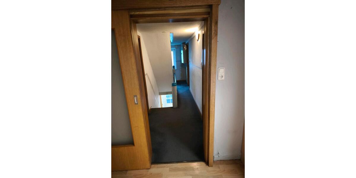 Einfamilienhaus Arnsberg Rusch - 8 Zimmer, 160 m&sup2;, 1.000&euro; | Angebot:25307301
