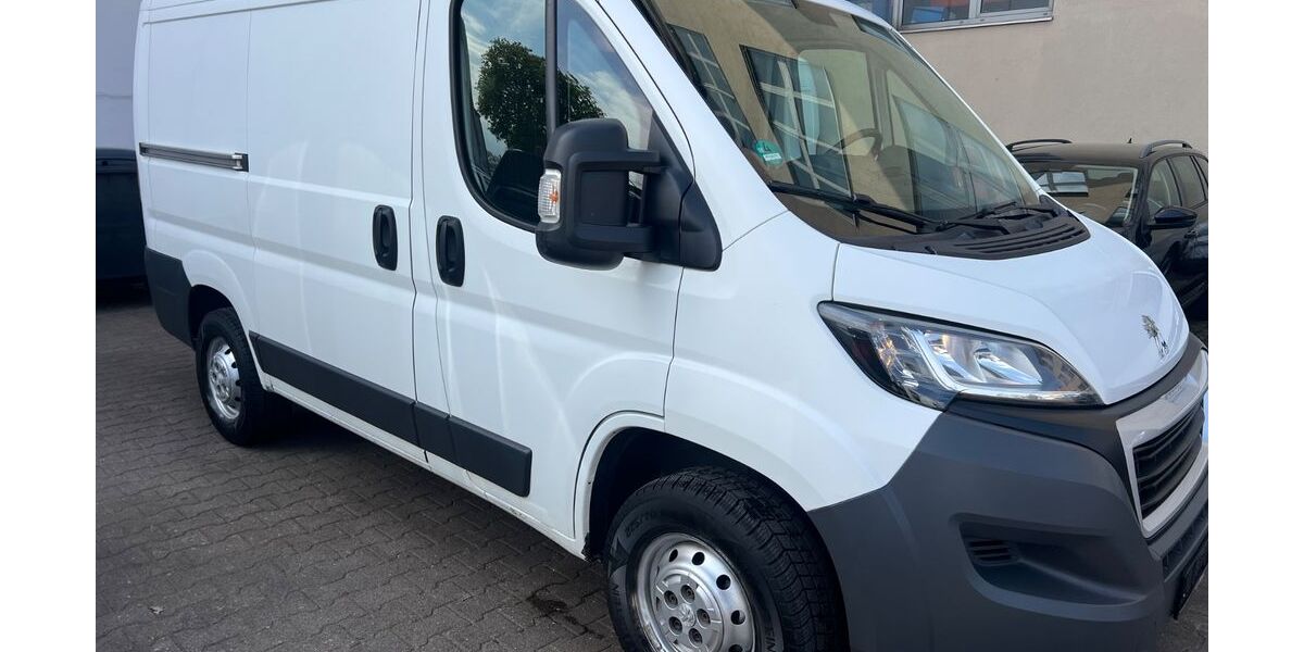 Peugeot Boxer 229.000 km 5.690 &euro; Berlin 13581