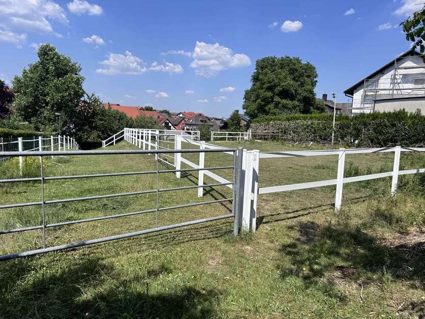 Grundstück zu verkaufen in Neu Anspach 585.000 € 1507 m²