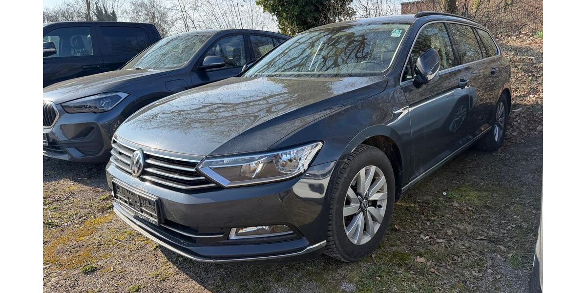 VW Passat 234.612 km 10.490 &euro; Düsseldorf 40597