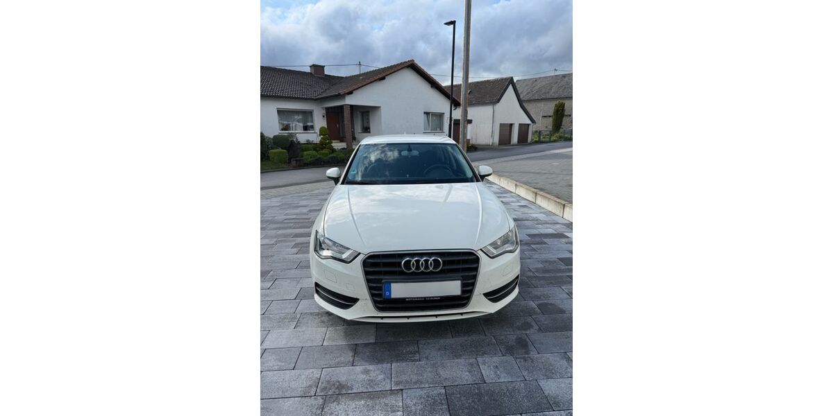 Audi A3 113.000 km 11.200 &euro; Laubach 56759