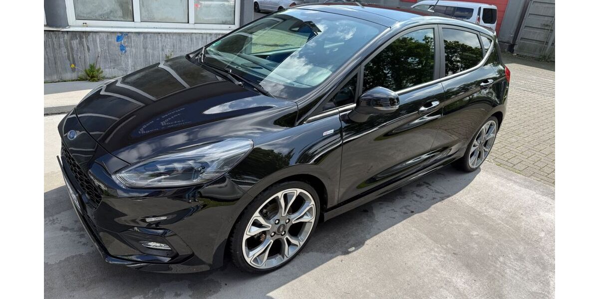Ford Fiesta 20.000 km 17.500 &euro; Leverkusen 51379