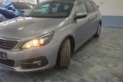 Peugeot 308 79.600 km 14.900 &euro; Neuss 41469