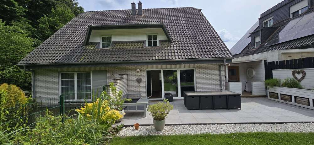 Einfamilienhaus Odenthal - 4 Zimmer, 163 m&sup2;, 2.390&euro; | Angebot:26857016