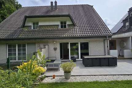 Haus Odenthal - 4 Zimmer, 163 m&sup2;, 2.390&euro; | Angebot:26857016