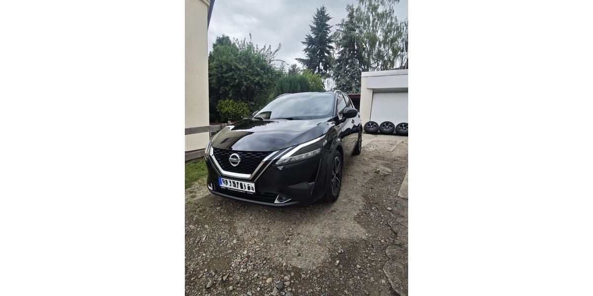 Nissan Qashqai 21.500 km 22.999 &euro; Freital 01705