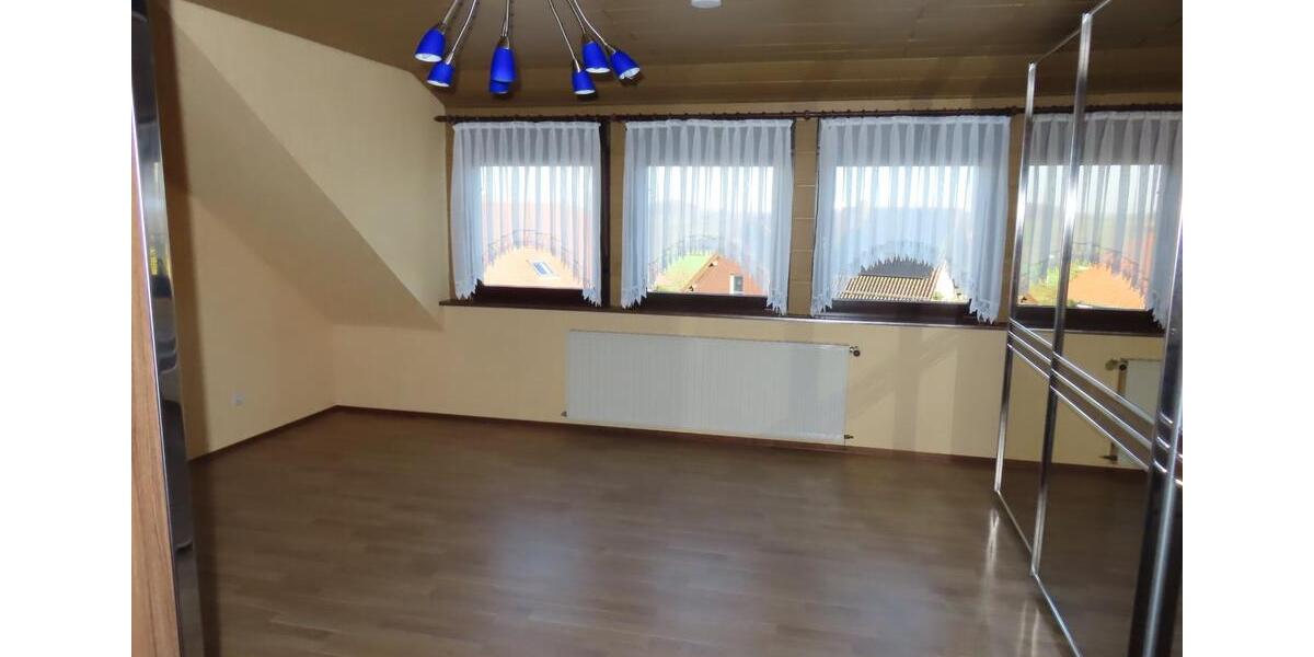 Wohnung 93 qm, 4 ZKB incl. Loggia im 2. OG 4 zimmer