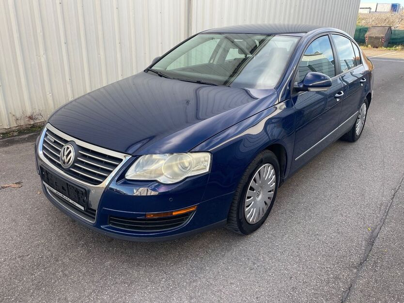 VW Passat 180.000 km 4.990 € Böblingen 71034