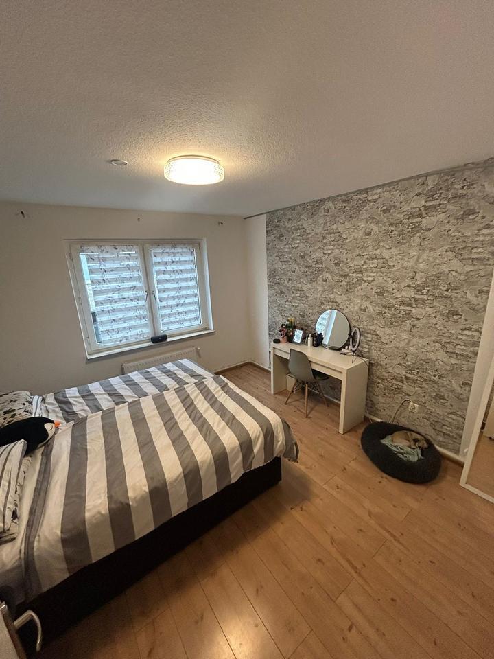 Schöne 2-Zimmer-Wohnung in Krefeld ( zum 1.12 abzugeben ) zimmer