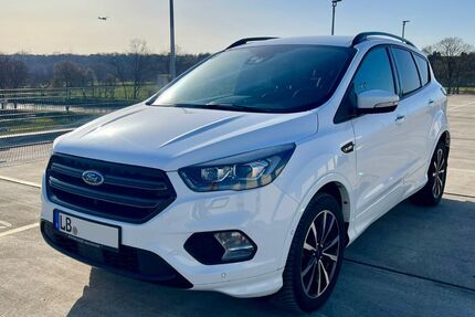 Ford Kuga 54.000 km 18.490 &euro; Bietigheim-Bissingen 74321