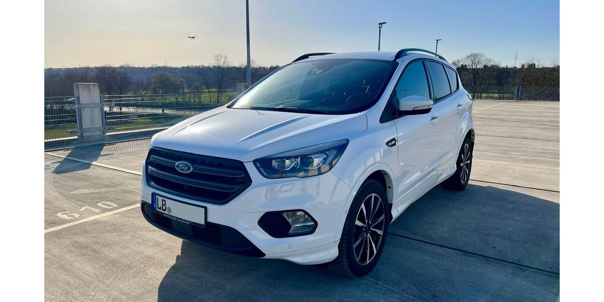 Ford Kuga 54.000 km 18.490 &euro; Bietigheim-Bissingen 74321