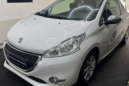 Peugeot 208 115.321 km 4.990 &euro; Wiesbaden 65207