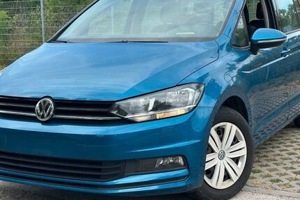 VW Touran 143.000 km 15.990 &euro; Mainz 55128