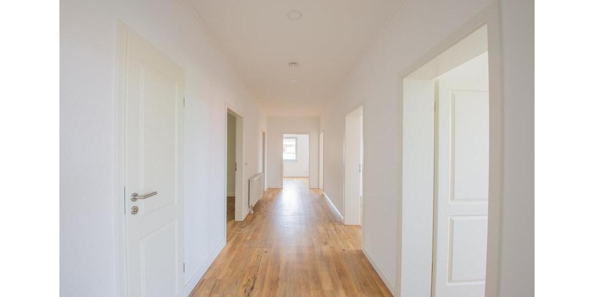 Dachgeschoßwohnung Neuruppin - 5 Zimmer, 143 m&sup2;, 339.000&euro; | Angebot:26874636