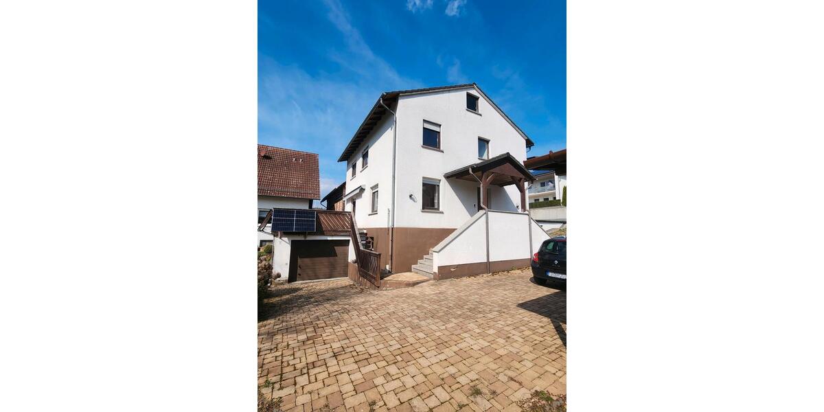Einfamilienhaus Eiterfeld - 7 Zimmer, 140 m&sup2;, 215.000&euro; | Angebot:25870044