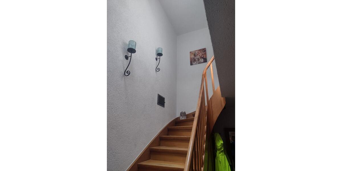 Etagenwohnung Bad Honnef - 3 Zimmer, 92 m&sup2;, 990&euro; | Angebot:26399101