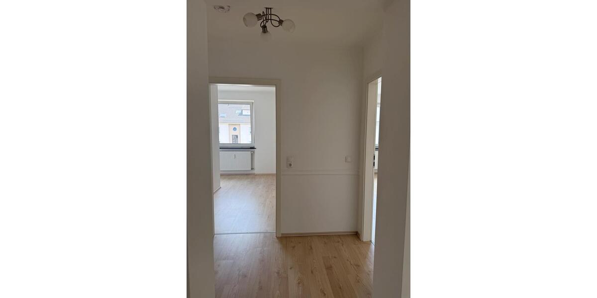 Etagenwohnung Gelnhausen - 3 Zimmer, 90 m&sup2;, 380.000&euro; | Angebot:27128392