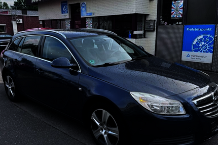 Opel Insignia 205.000 km 2.499 &euro; Krefeld 47807