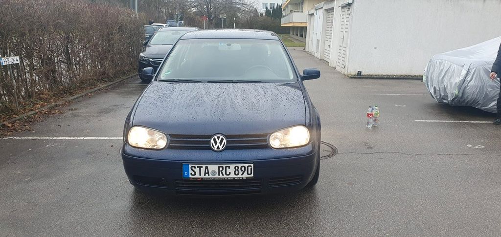 VW Golf 202.000 km 1.650 &euro; Fürstenfeldbruck 82256