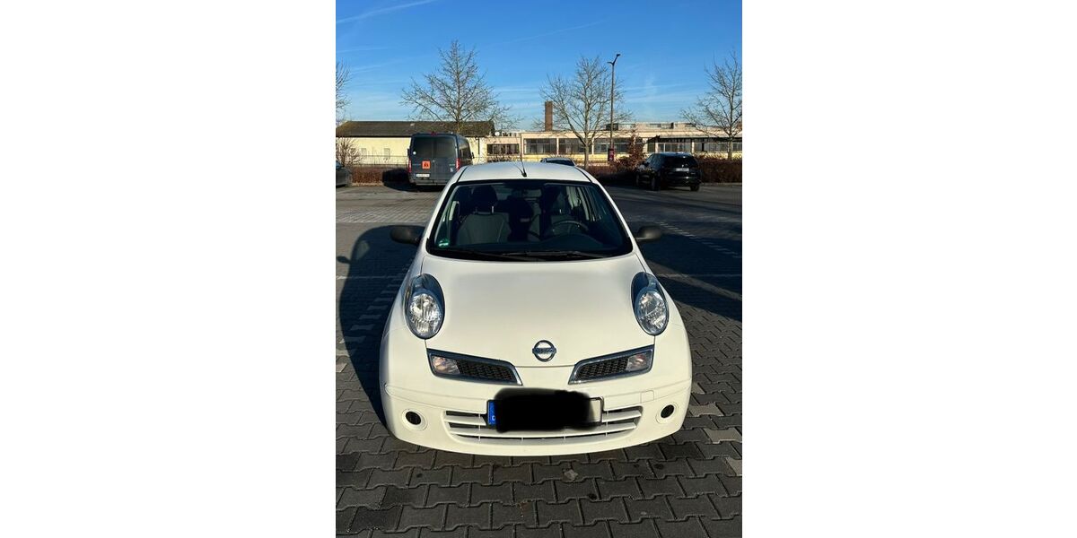 Nissan Micra 98.000 km 2.950 &euro; Regensburg 93047