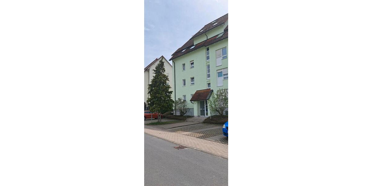 Dachgeschoßwohnung Eisfeld - 3 Zimmer, 65 m&sup2;, 650&euro; | Angebot:26449225