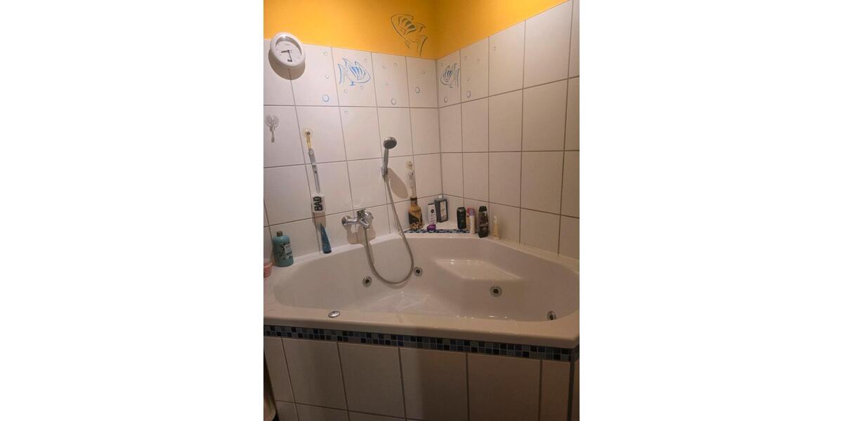 Dachgeschoßwohnung Hattingen Blankenstein - 3 Zimmer, 64 m&sup2;, 179.000&euro; | Angebot:27425700
