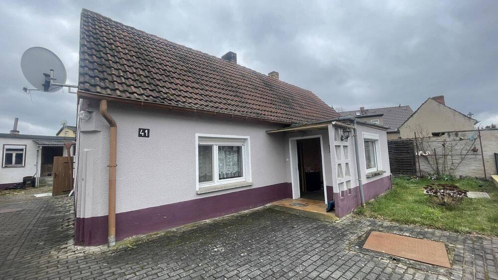 Einfamilienhaus Löbnitz Roitzschjora - 3 Zimmer, 86 m&sup2;, 59.000&euro; | Angebot:26486717