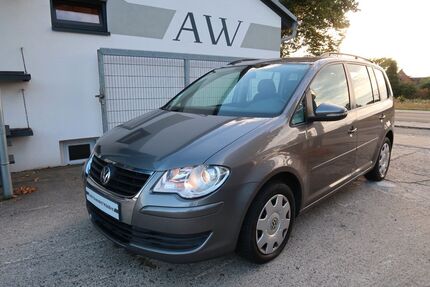 VW Touran 148.467 km 2.950 &euro; Groß Oesingen 29393
