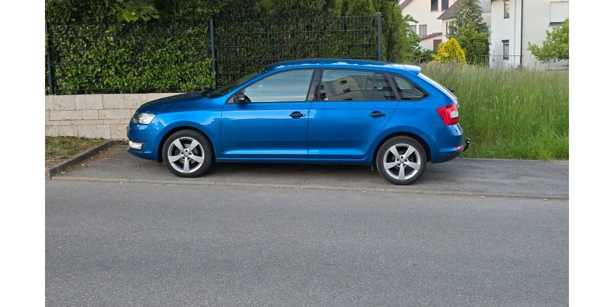 Skoda Rapid 156.000 km 5.900 &euro; Schönaich 71101