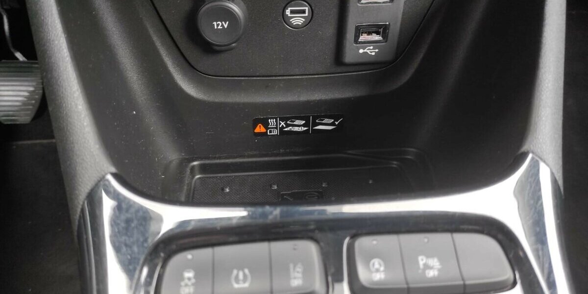 Opel Crossland 1,2 Turbo Ultimate Navi/LED/SH/FH/PDC 102.985 km 9.500 &euro; Höchstenbach 57629