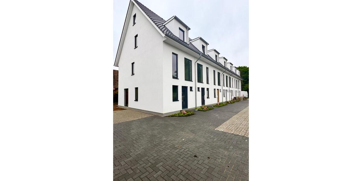 Reihenhaus Bad Segeberg - 5 Zimmer, 104 m&sup2;, 1.700&euro; | Angebot:25438147