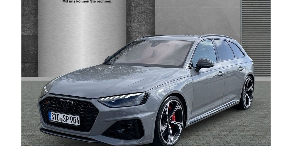 Audi RS4 18.000 km 95.890 &euro; Stade 21682