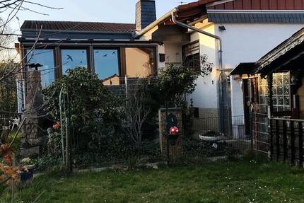 Haus Raunheim - 4 Zimmer, 120 m&sup2;, 1.500&euro; | Angebot:25633306