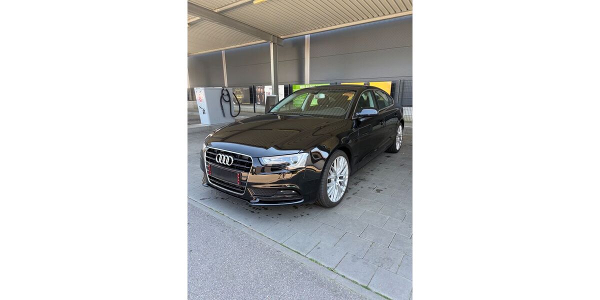 Audi A5 200.532 km 8.330 &euro; Waldkraiburg 84478