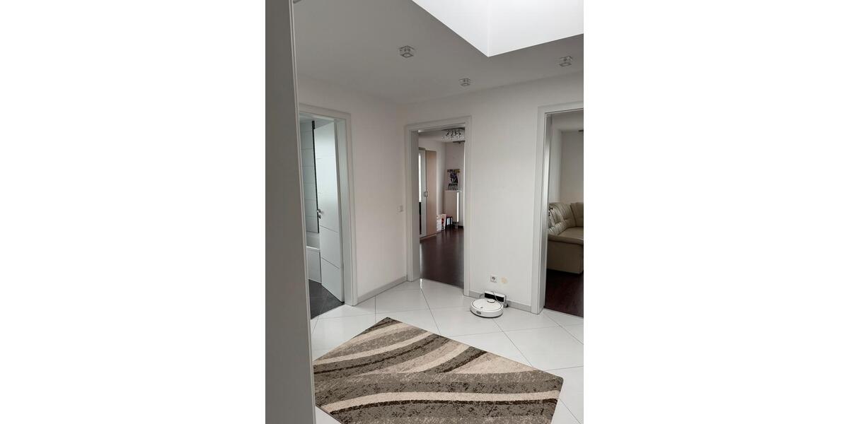 Einfamilienhaus Ostfildern - 7 Zimmer, 150 m&sup2;, 2.700&euro; | Angebot:24733813