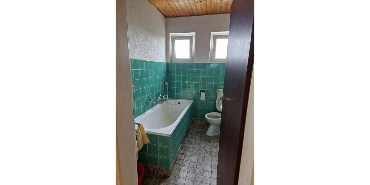 Mehrfamilienhaus, Wohnhaus Urmitz - 8 Zimmer, 145 m&sup2;, 295.000&euro; | Angebot:23558765