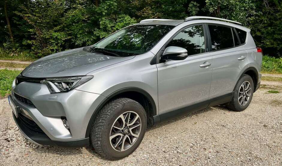 RAV 4