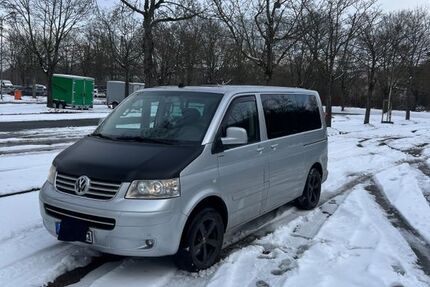VW T5 Multivan 321.000 km 12.900 &euro; Waldsolms 35647