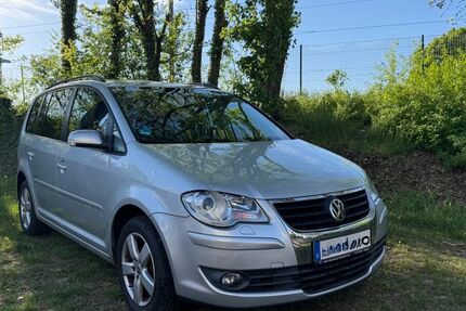 VW Touran 249.000 km 2.200 &euro; München 80469
