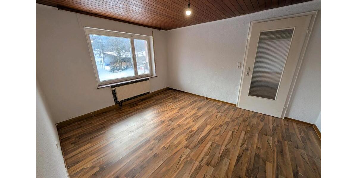 Etagenwohnung Murrhardt - 3 Zimmer, 88 m&sup2;, 950&euro; | Angebot:25612187