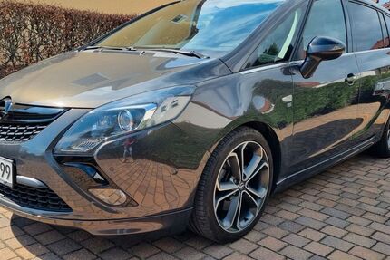 Opel Zafira Tourer 144.000 km 10.900 &euro; Lauchhammer 01979