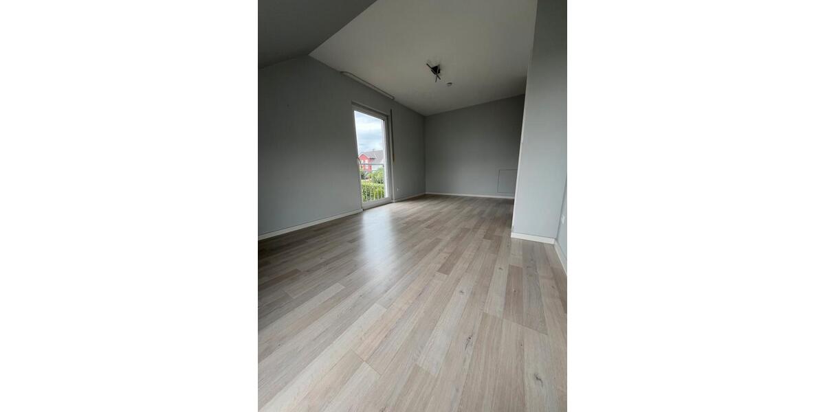 Doppelhaushälfte in Ruhiger Wohnlage zu vermieten 4 zimmer