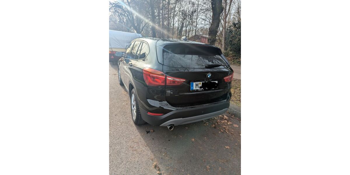 BMW X1 79.024 km 18.500 € München 81737