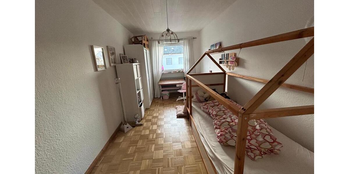 Etagenwohnung Gerolzhofen - 5 Zimmer, 104 m&sup2;, 742&euro; | Angebot:25917529