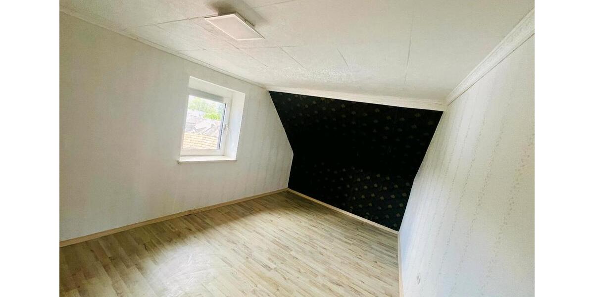 Mehrfamilienhaus, Wohnhaus Stadtkyll - 15 Zimmer, 350 m&sup2;, 220.000&euro; | Angebot:25842148