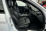 Alfa Romeo Giulia 2.0 Veloce Q4 Turbo Panoramadach Xenon 43.300 km 32.540 &euro; Lich 35423