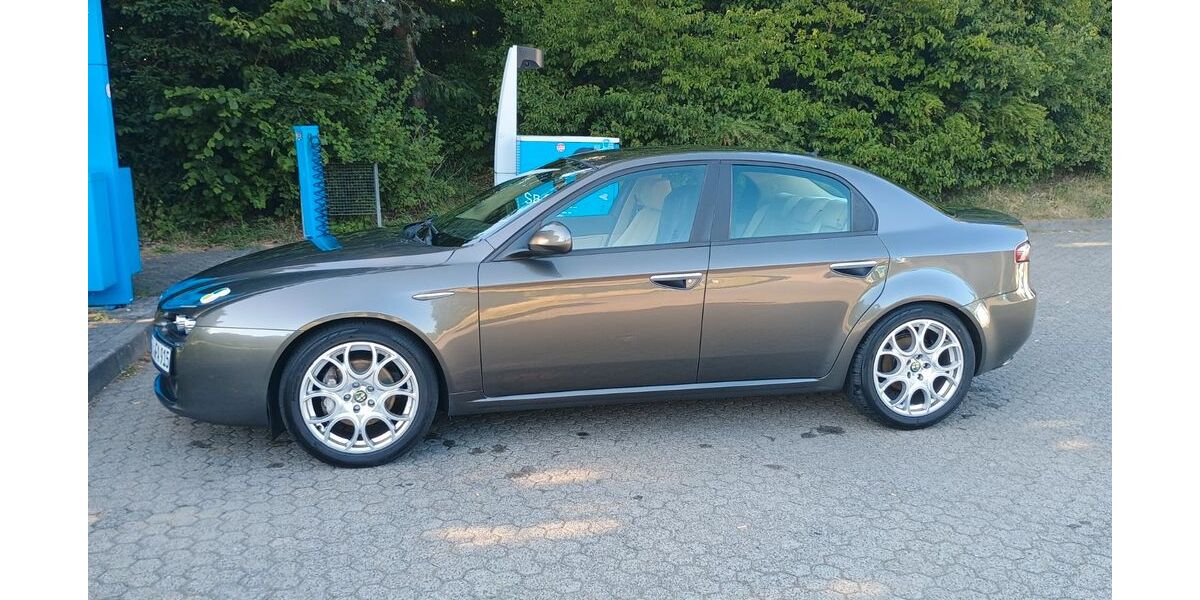 Alfa Romeo 159 130.000 km 3.985 &euro; Gotha 99867