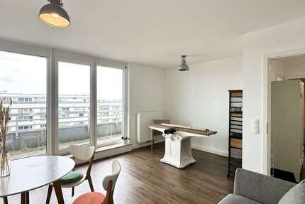 Wohnung zum Kaufen in Oberschleißheim 365.000 € 60 m² 2 zimmer