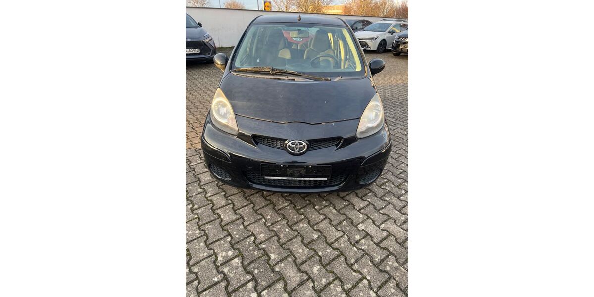 Toyota Aygo (X) 133.000 km 3.100 &euro; Bad Schönborn 76669